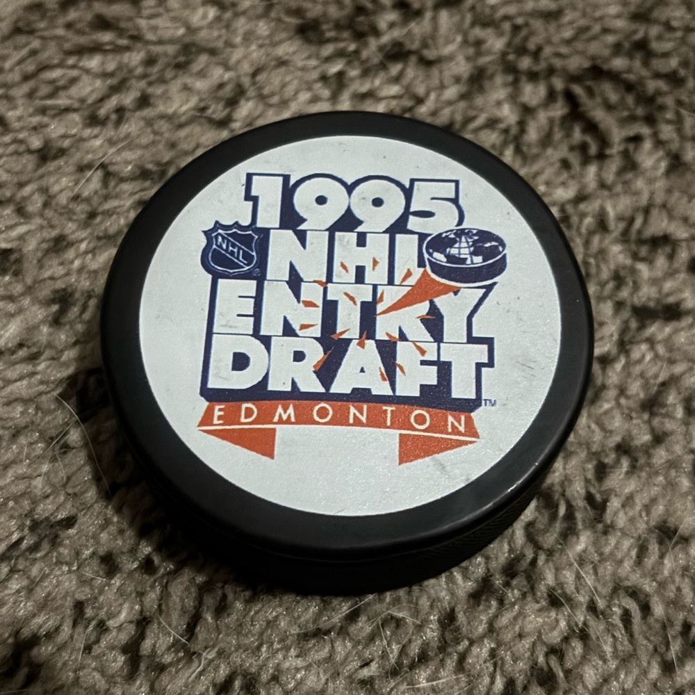 1995 NHL Entry Draft Hockey Puck Vintage New